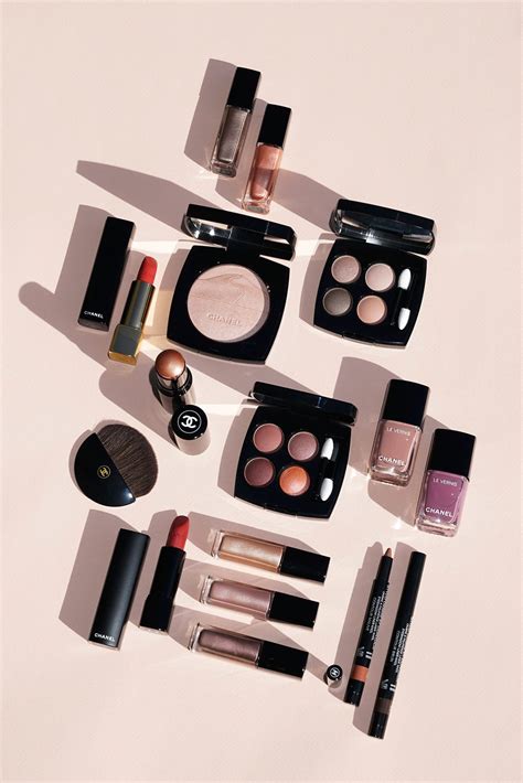 chanel ss20 makeup|Chanel Spring/Summer 2020 Makeup Collection .